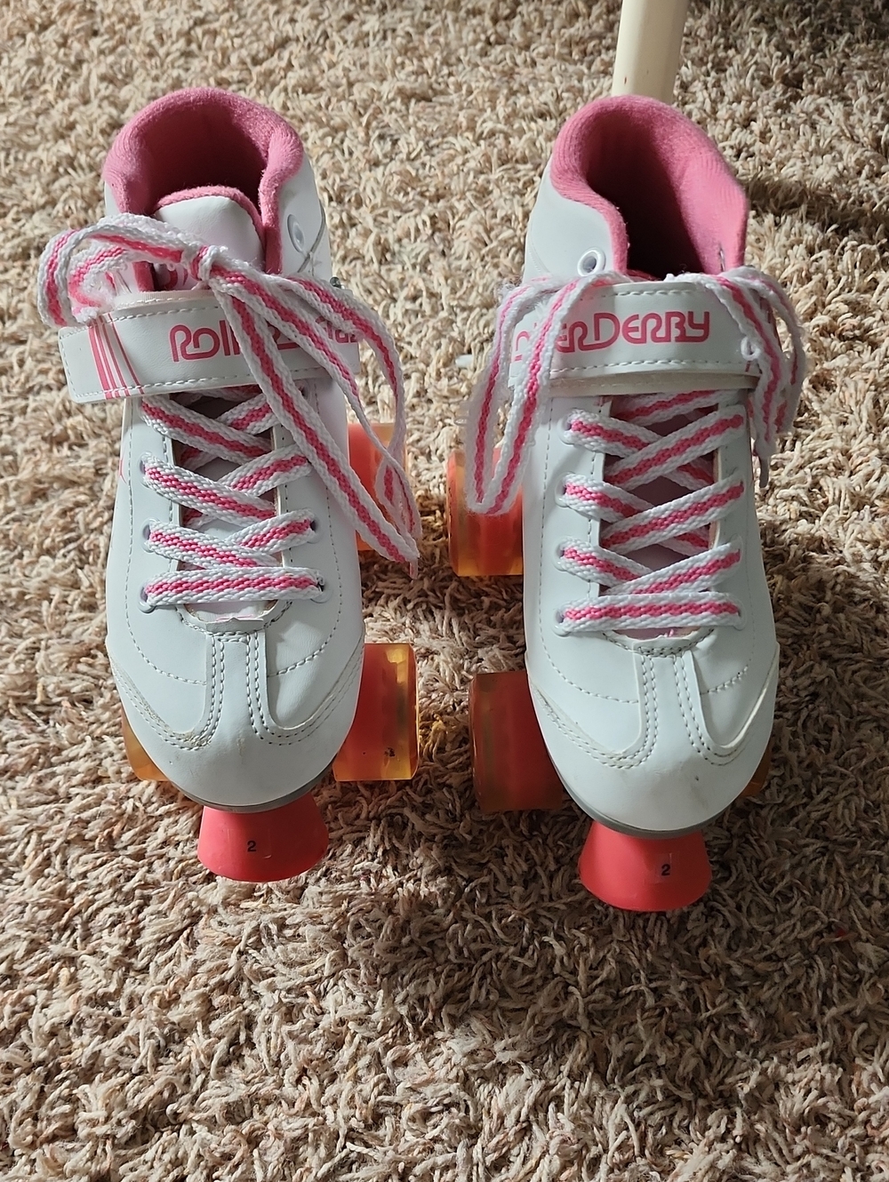 Roller Derby Sparkles Girls Quad Roller Skates White/Pink Girls Size 2, Lightsup